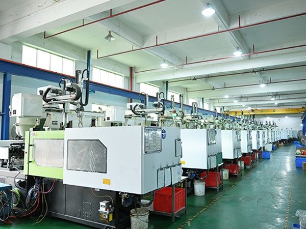 New Yizhimi injection molding machine 160-260 tons
